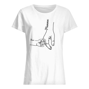 Camiseta personalizada para mamá | Regalo personalizado para madre | La mano de la madre y la mano del niño abrazadas