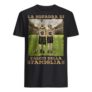 Camiseta familiar personalizada ? Regalo personalizado para la familia | El equipo de fútbol familiar.